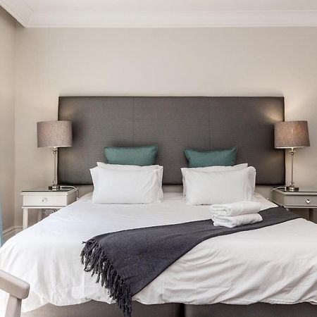 Trendy Apartment In Thibault Square City Centre Cape Town Luaran gambar