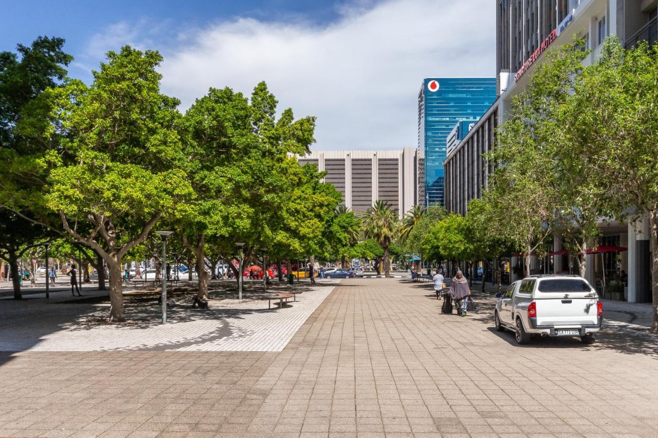 Trendy Apartment In Thibault Square City Centre Cape Town Luaran gambar