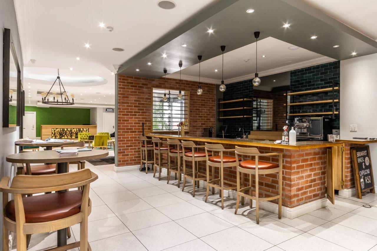 Trendy Apartment In Thibault Square City Centre Cape Town Luaran gambar