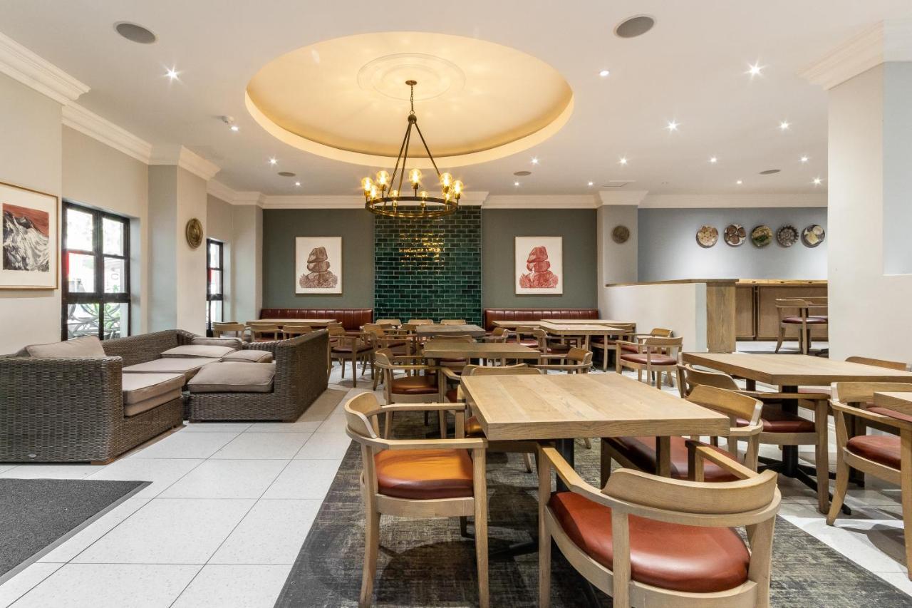 Trendy Apartment In Thibault Square City Centre Cape Town Luaran gambar